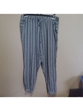 Agile exclusive pants size xl